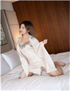 250ppcom-午夜美女福利视频